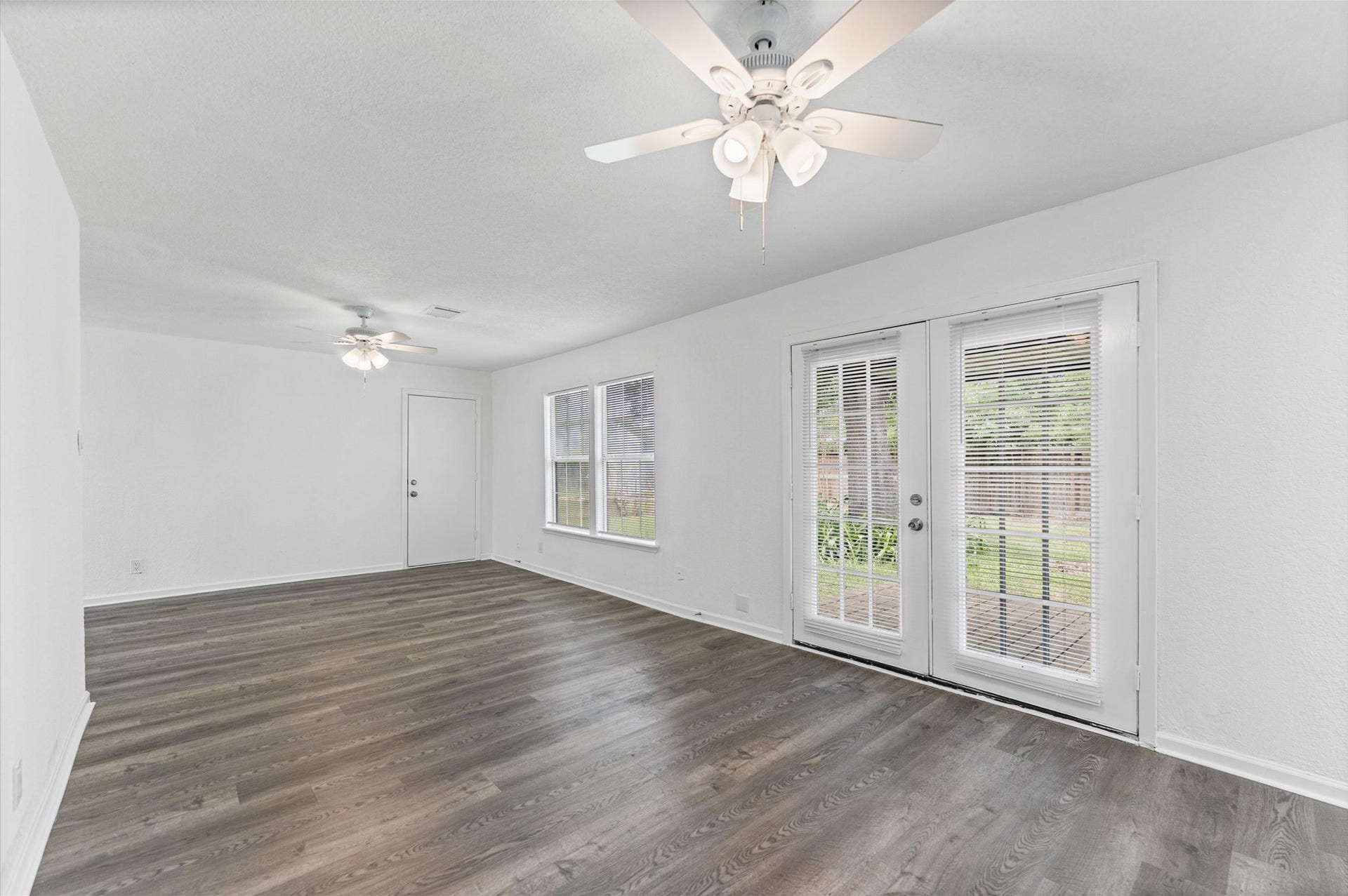 2617 Kingsdale Drive, Deer Park, TX 77536 2617 Kingsdale Drive, Deer Park, TX 77536