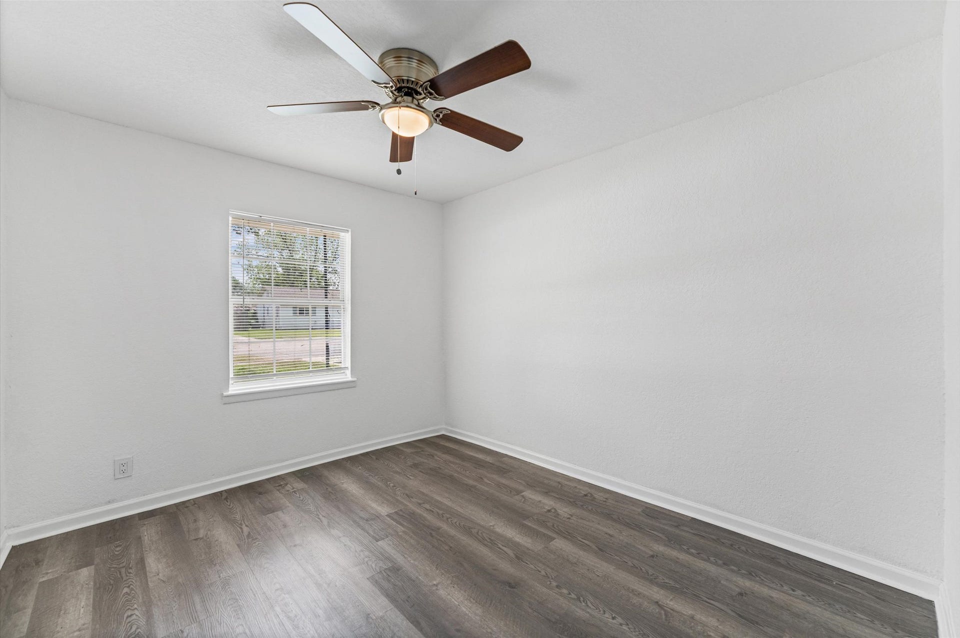 2617 Kingsdale Drive, Deer Park, TX 77536 2617 Kingsdale Drive, Deer Park, TX 77536
