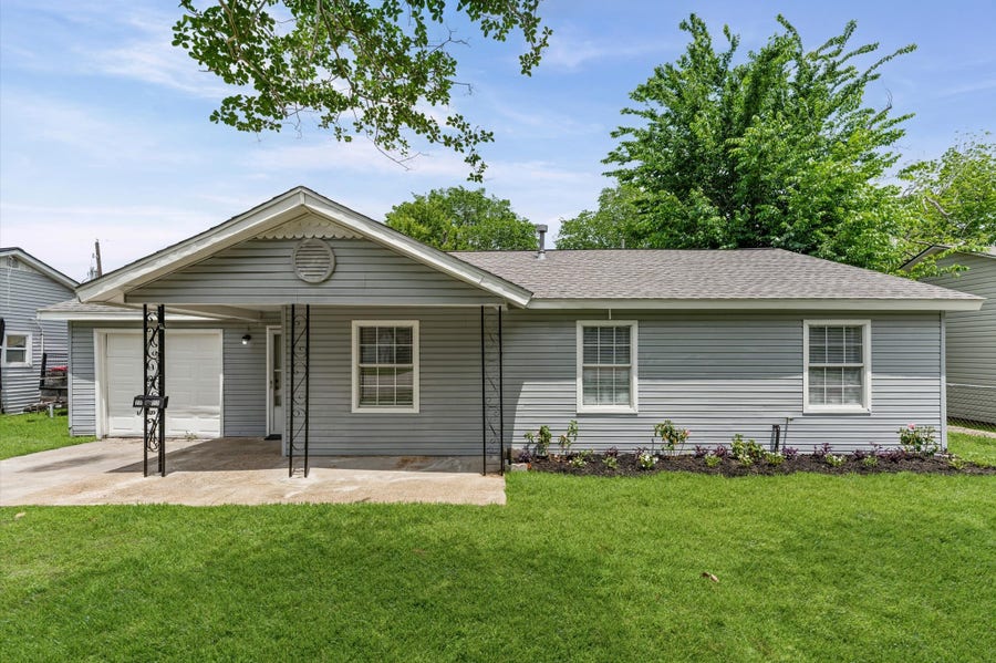 Property photo for 2617 Kingsdale Drive, Deer Park, TX