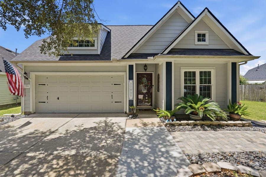 Property photo for 12915 Palm Leaf Court, Houston, TX