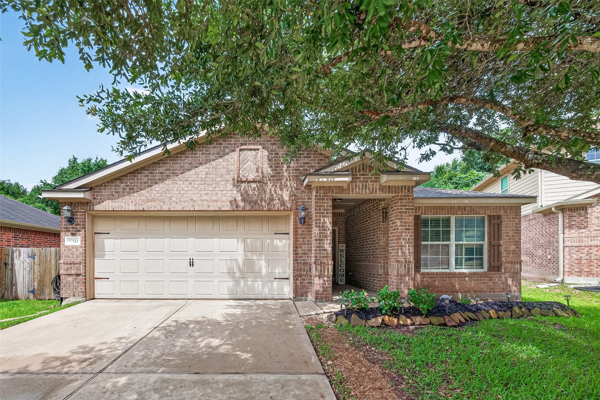 12114 Estelle Lane, Pinehurst, TX 77362 12114 Estelle Lane, Pinehurst, TX 77362