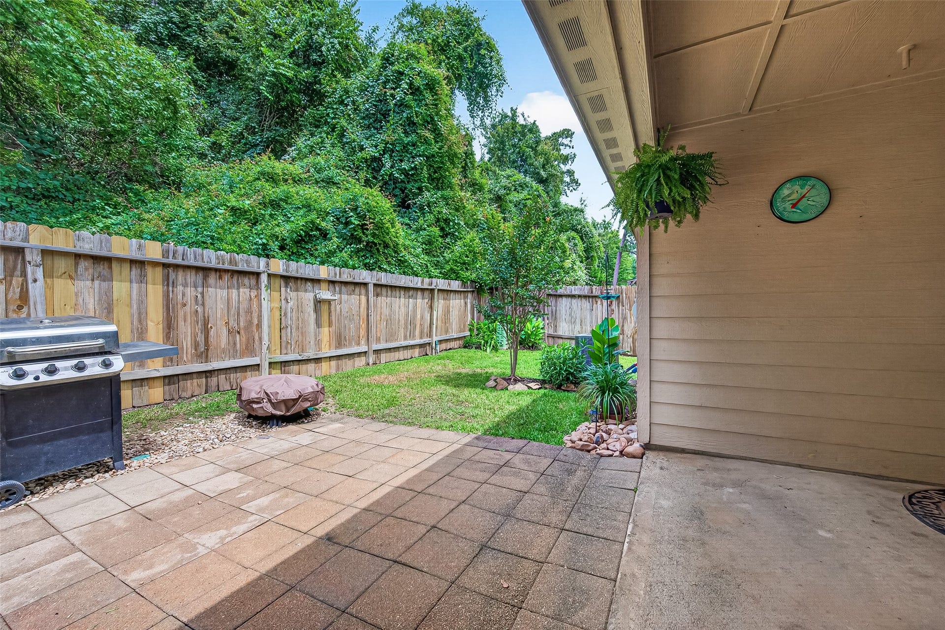 12114 Estelle Lane, Pinehurst, TX 77362 12114 Estelle Lane, Pinehurst, TX 77362