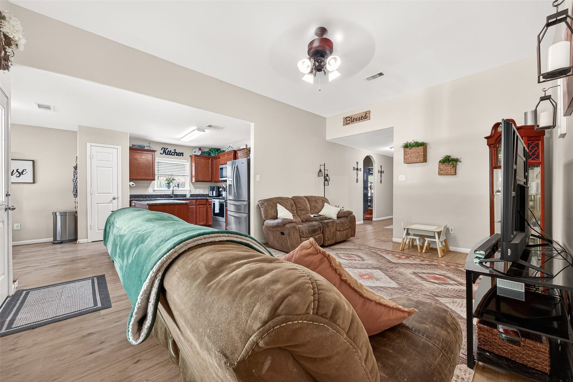 12114 Estelle Lane, Pinehurst, TX 77362 12114 Estelle Lane, Pinehurst, TX 77362