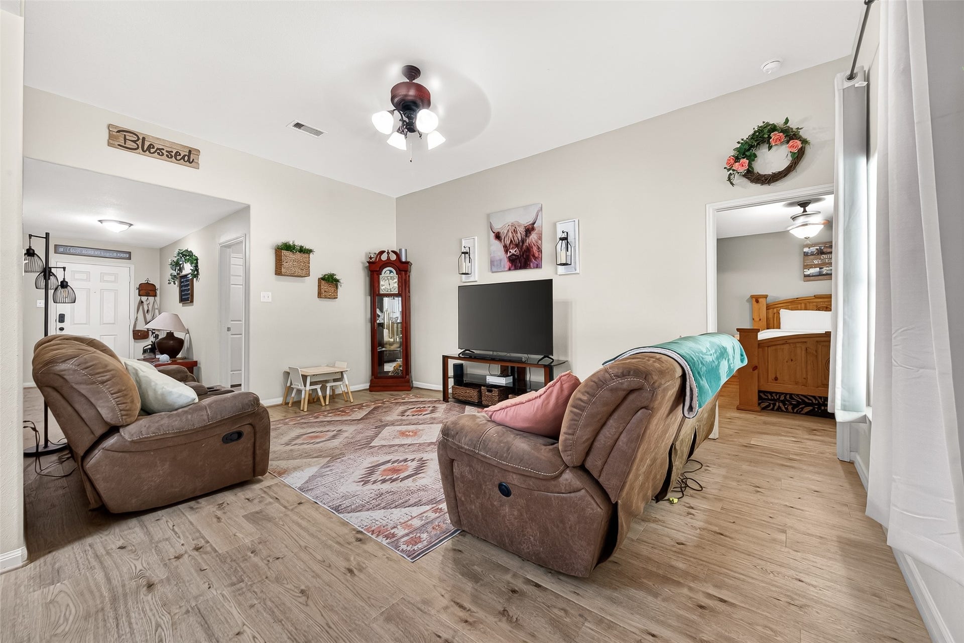 12114 Estelle Lane, Pinehurst, TX 77362 12114 Estelle Lane, Pinehurst, TX 77362