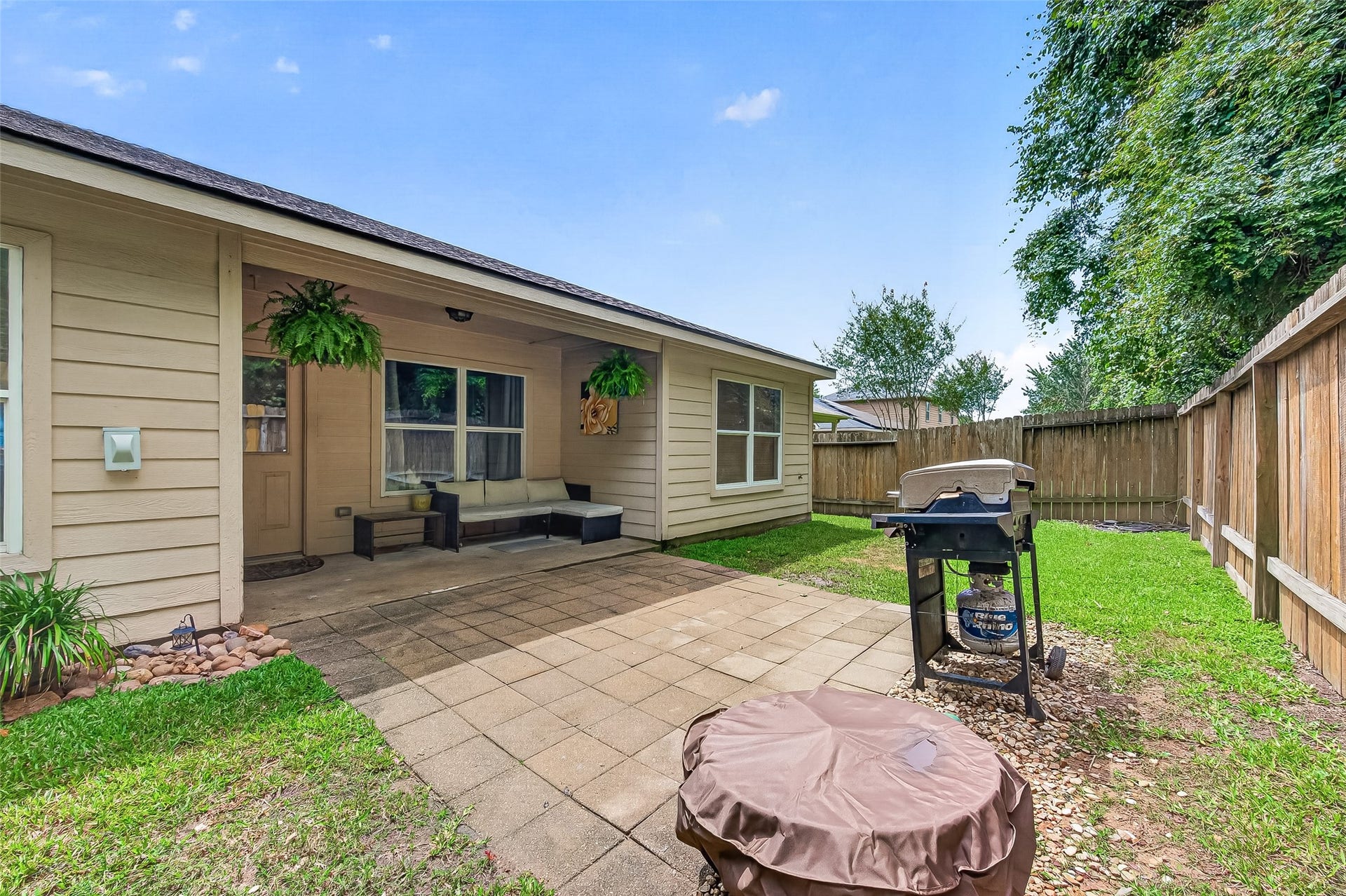 12114 Estelle Lane, Pinehurst, TX 77362 12114 Estelle Lane, Pinehurst, TX 77362