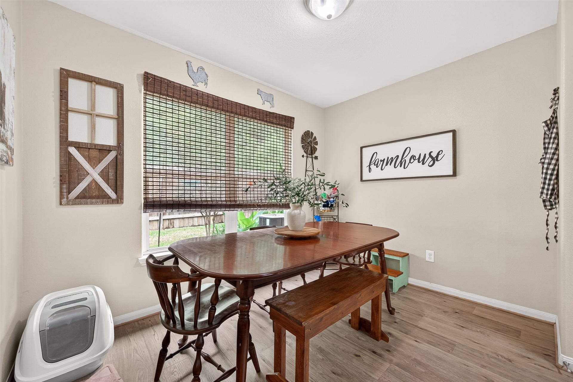 12114 Estelle Lane, Pinehurst, TX 77362 12114 Estelle Lane, Pinehurst, TX 77362