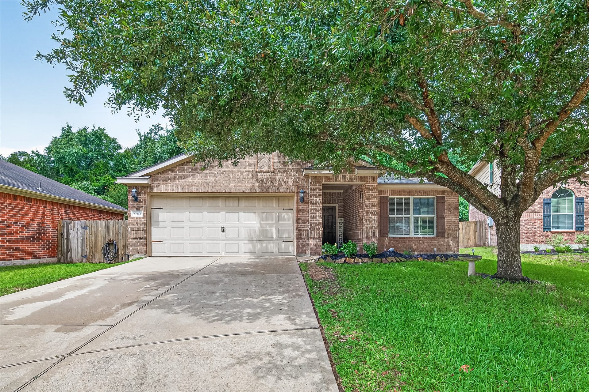 12114 Estelle Lane, Pinehurst, TX 77362 12114 Estelle Lane, Pinehurst, TX 77362