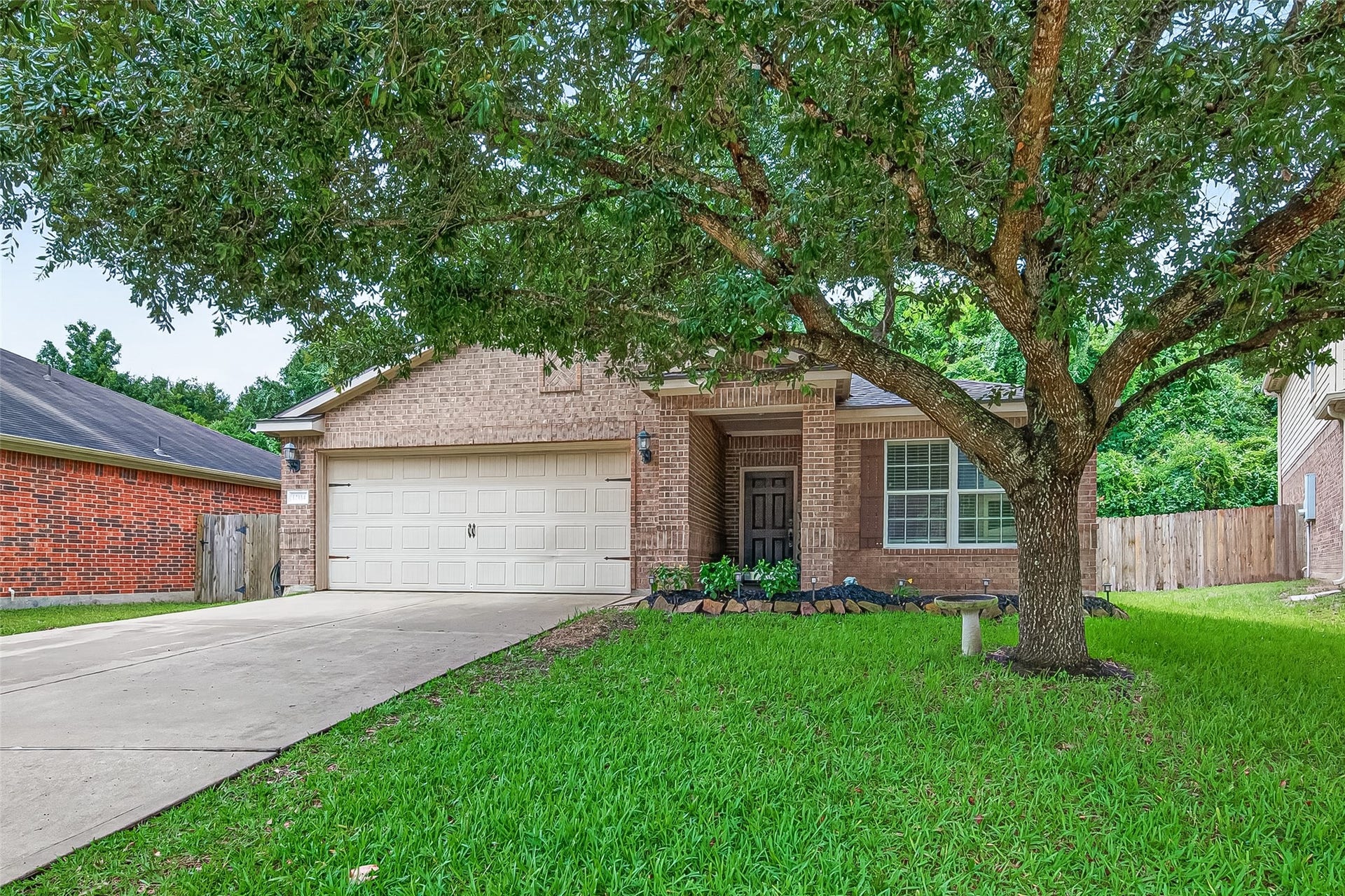 12114 Estelle Lane, Pinehurst, TX 77362 12114 Estelle Lane, Pinehurst, TX 77362