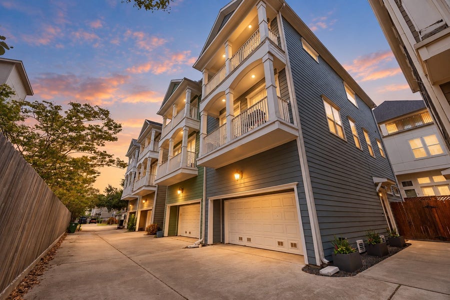 Property photo for 1331 W 24th Street, #D, Houston, TX