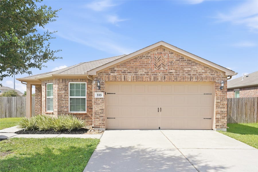 Property photo for 333 Summer Horse Drive, La Marque, TX