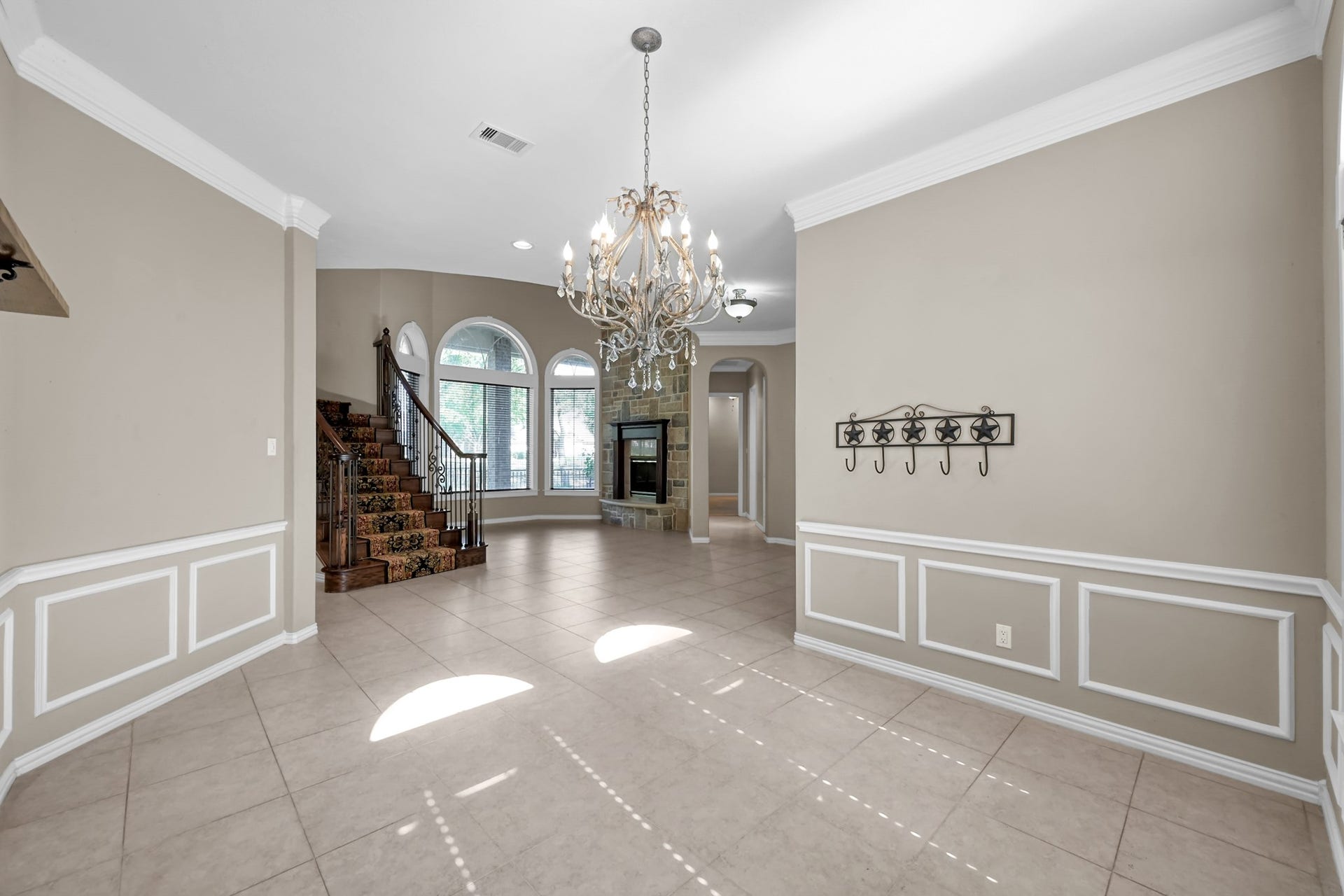 79 Melrose Drive, Montgomery, TX 77356 View of the Living Room from the Dining Room
