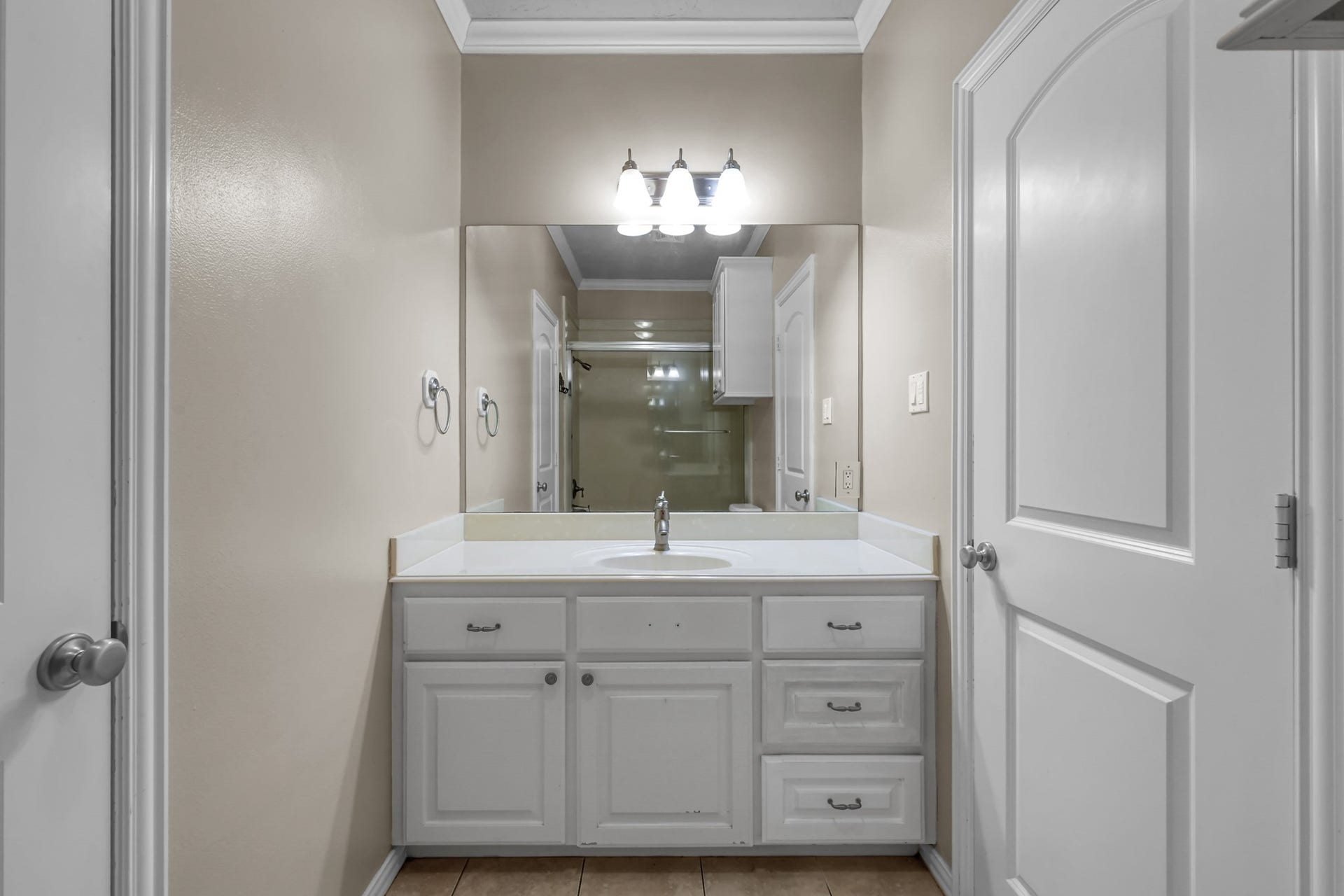 79 Melrose Drive, Montgomery, TX 77356 Upstairs Master Bath
