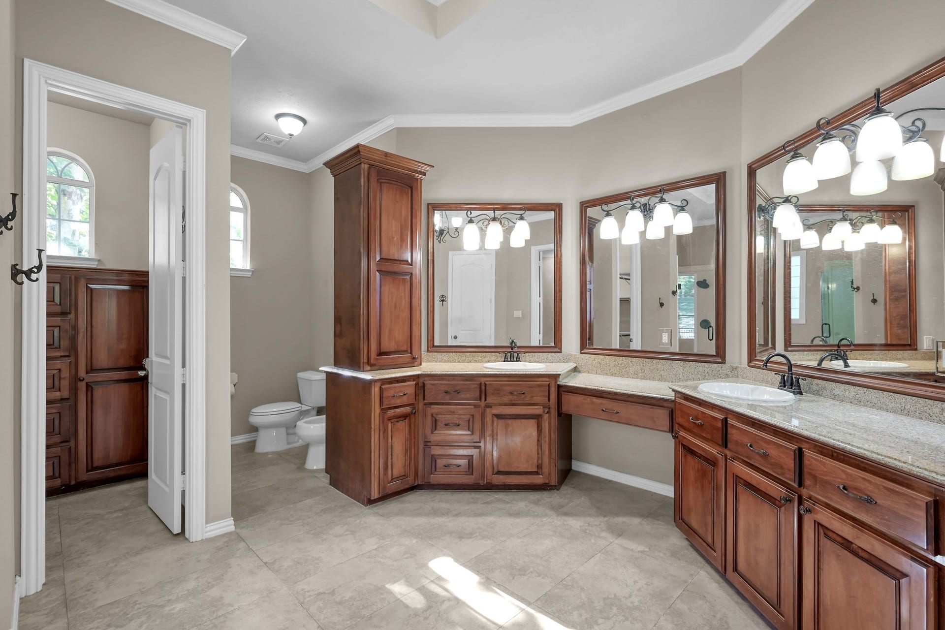 79 Melrose Drive, Montgomery, TX 77356 Downstairs Master Bathroom