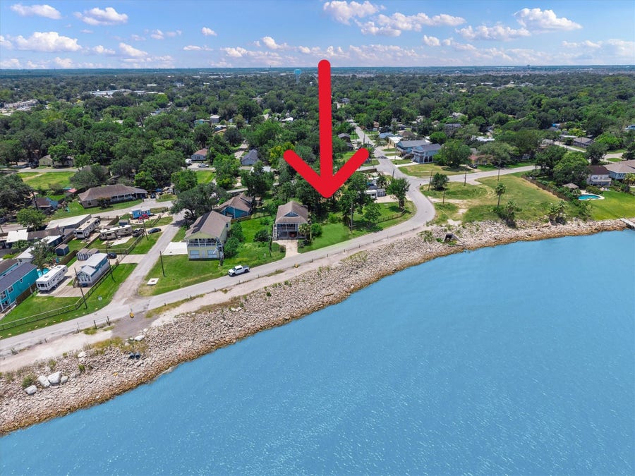 Property photo for 4306 Boulevard Street, Bacliff, TX