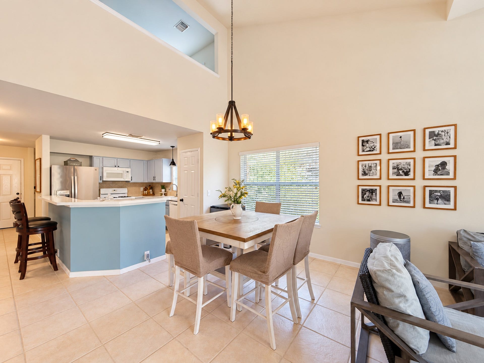 619 Cypresswood Trace, Spring, TX 77373 Relax with family or Entertain friends here