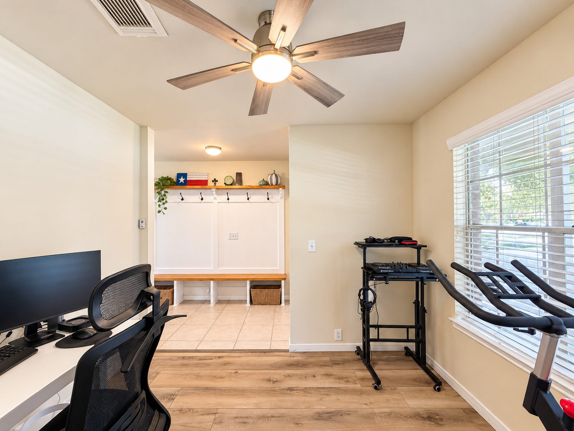 619 Cypresswood Trace, Spring, TX 77373 Lots of possibilities for this bonus room
