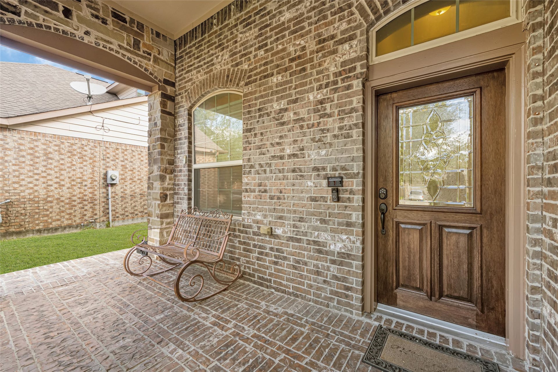 6806 Hunters Trace Lane, Baytown, TX 77521