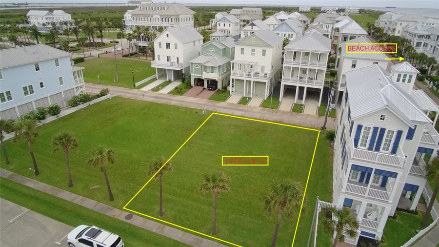 Property photo for 810 & 814 Ramsar Road, Galveston, TX