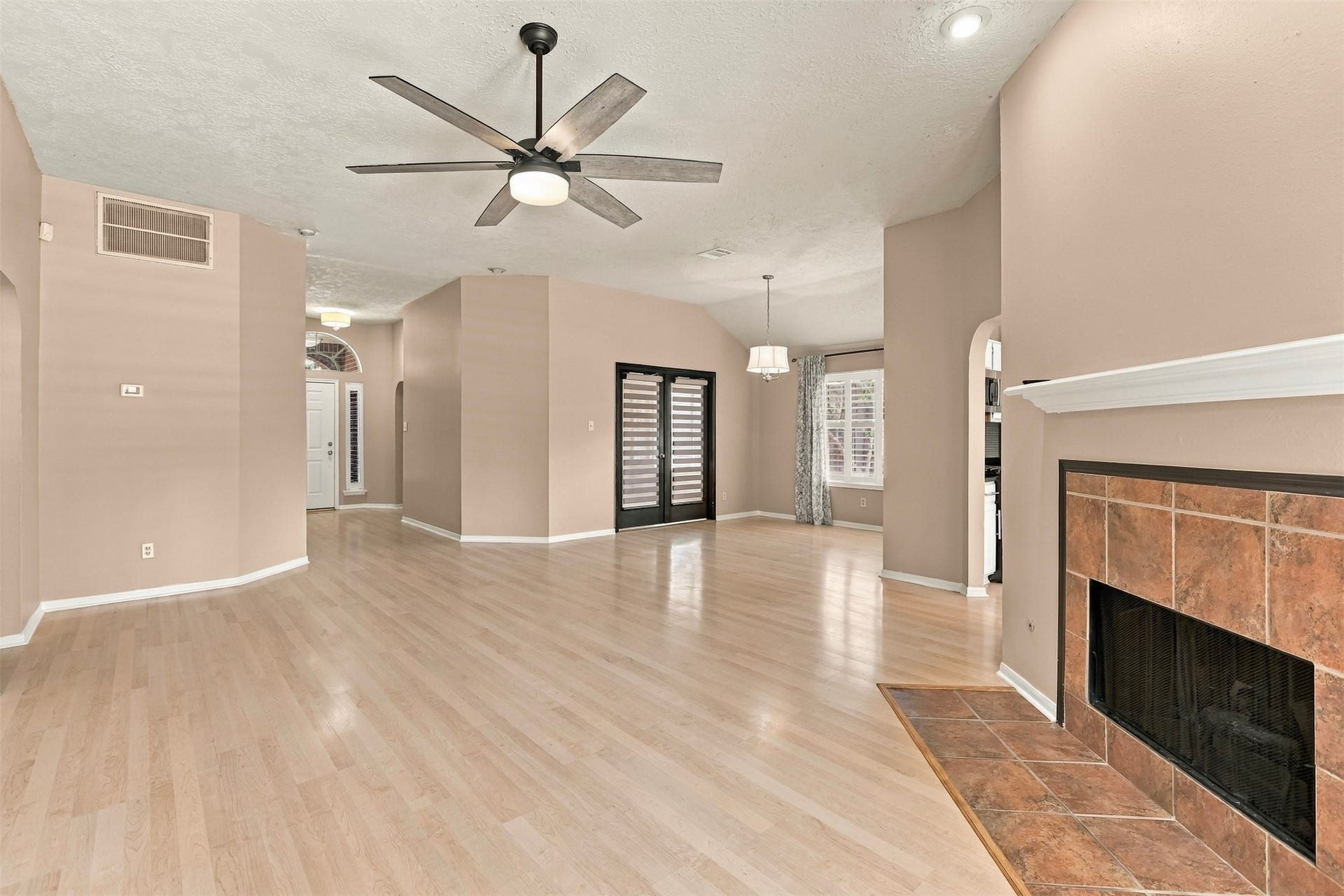 3407 Crystal Dove Drive, Spring, TX 77388
