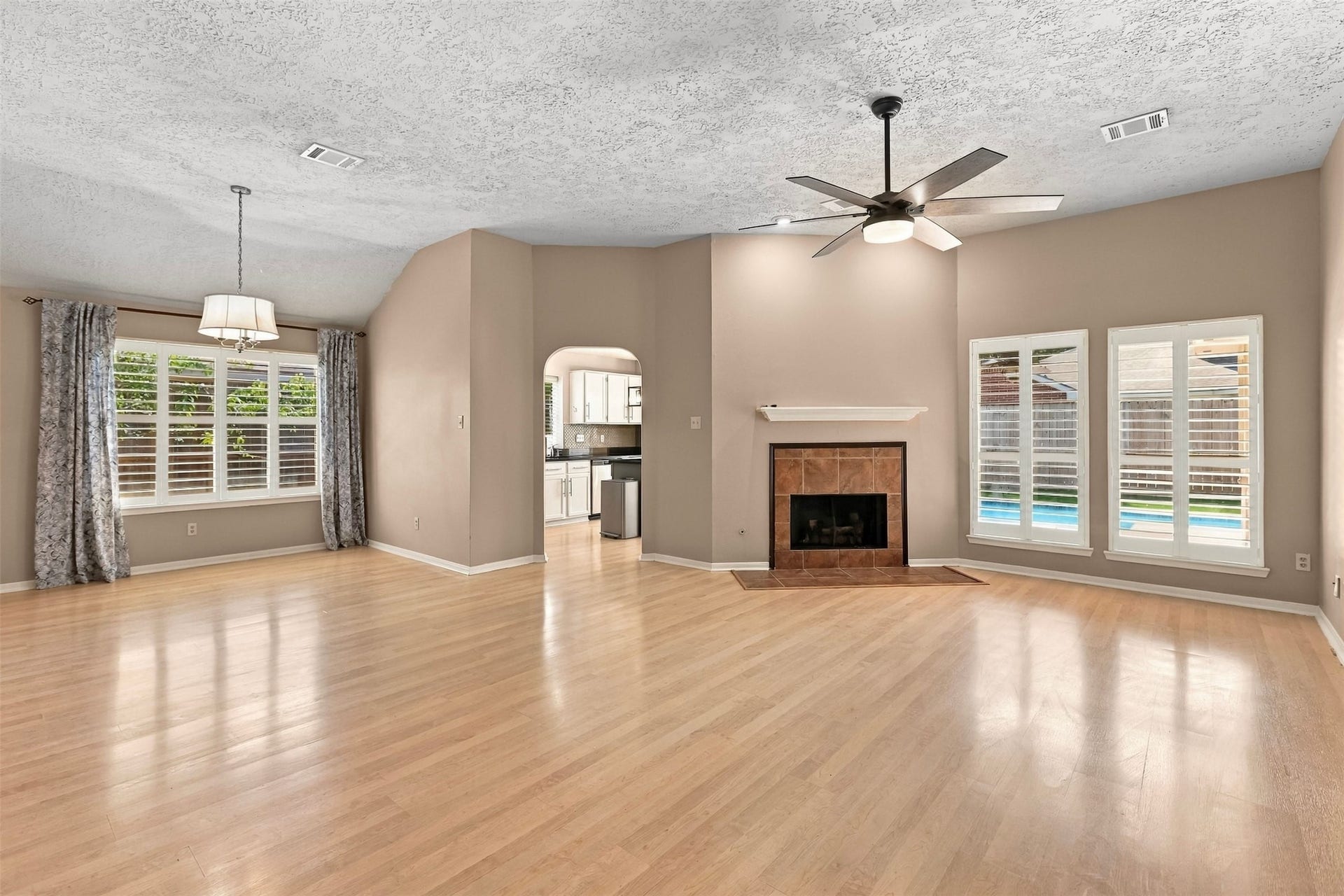 3407 Crystal Dove Drive, Spring, TX 77388