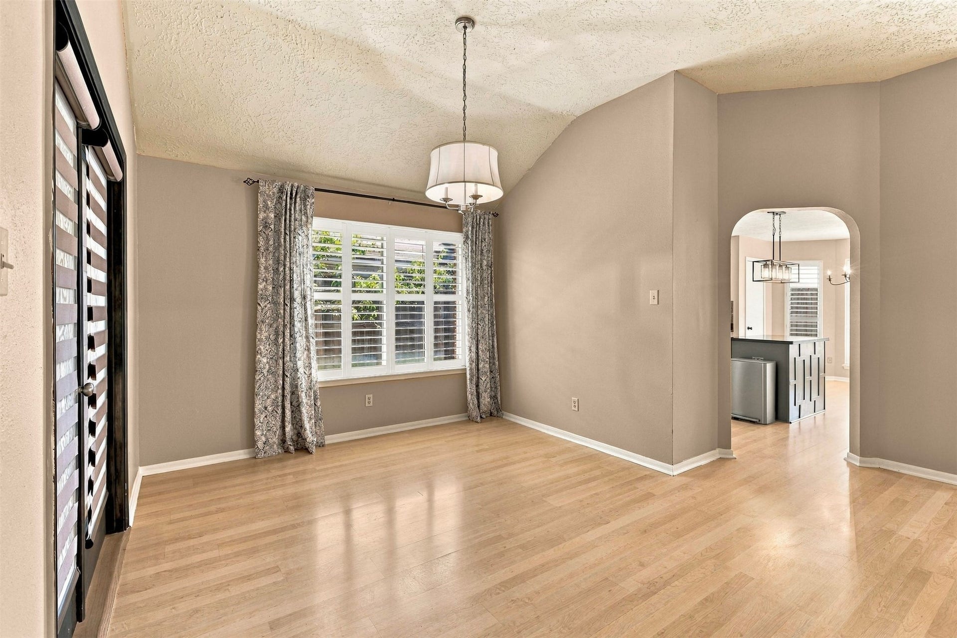 3407 Crystal Dove Drive, Spring, TX 77388