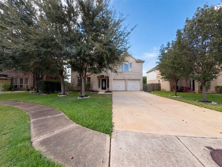 Property photo for 7618 Crescent Lake Court, Rosenberg, TX