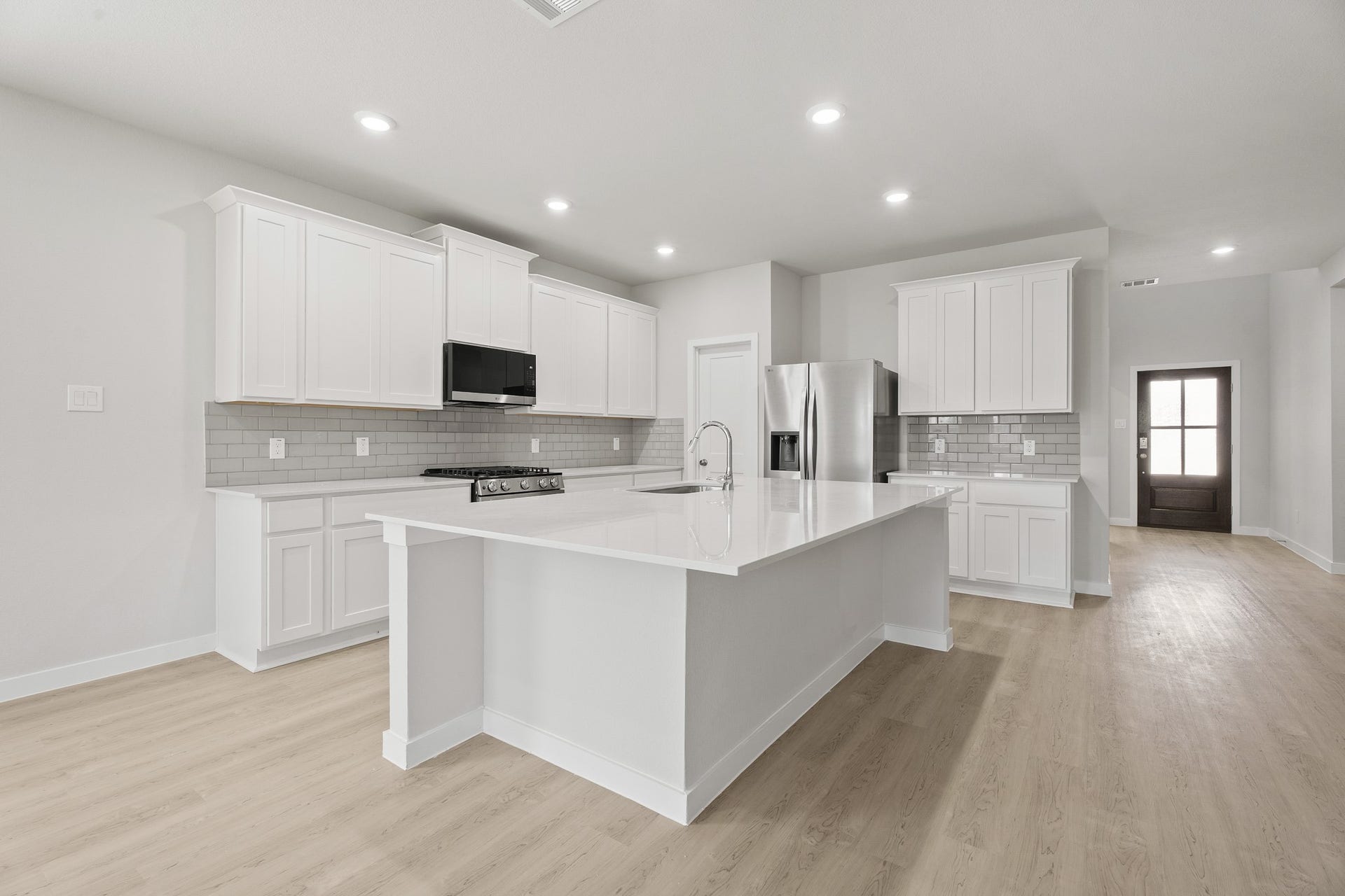 13214 Anchor Bay Drive, Texas City, TX 77568 13214 Anchor Bay Drive, Texas City, TX 77568