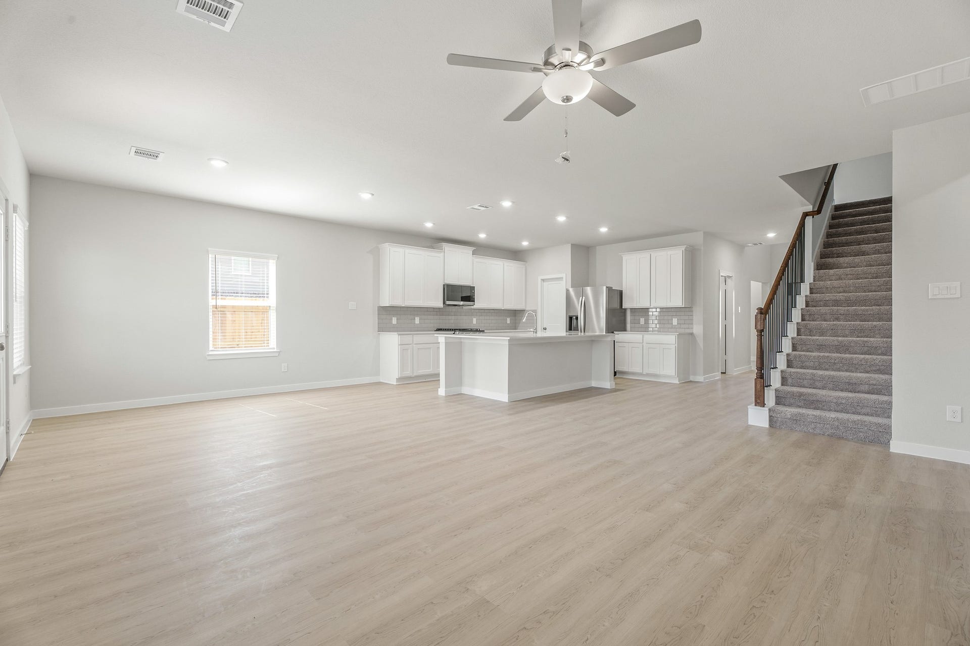 13214 Anchor Bay Drive, Texas City, TX 77568 13214 Anchor Bay Drive, Texas City, TX 77568