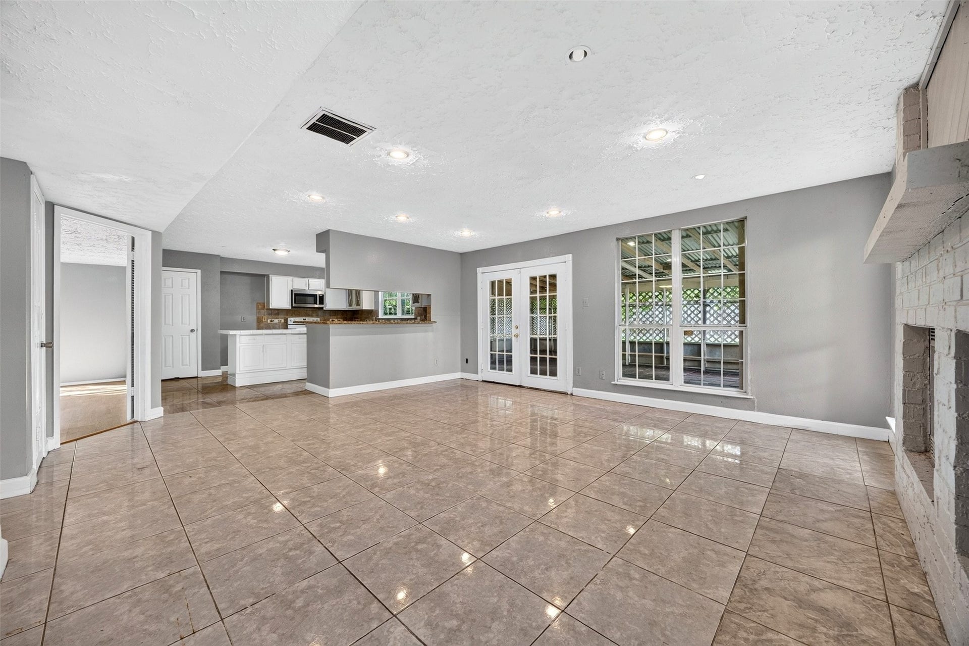 15818 Manfield Drive, Houston, TX 77082