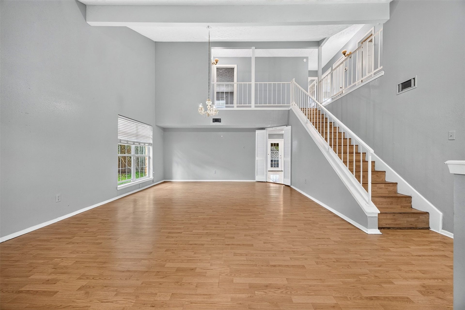 15818 Manfield Drive, Houston, TX 77082