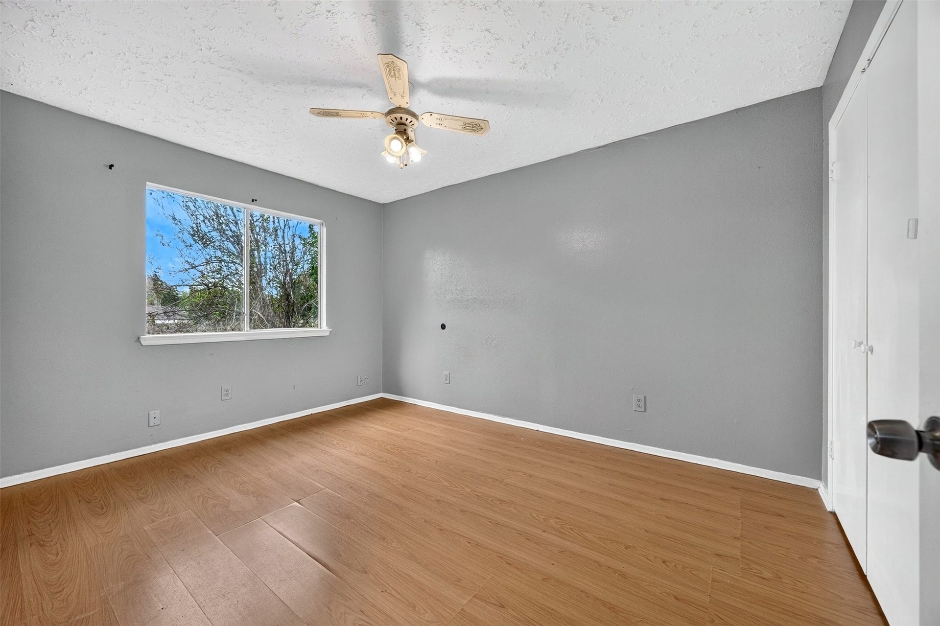 15818 Manfield Drive, Houston, TX 77082