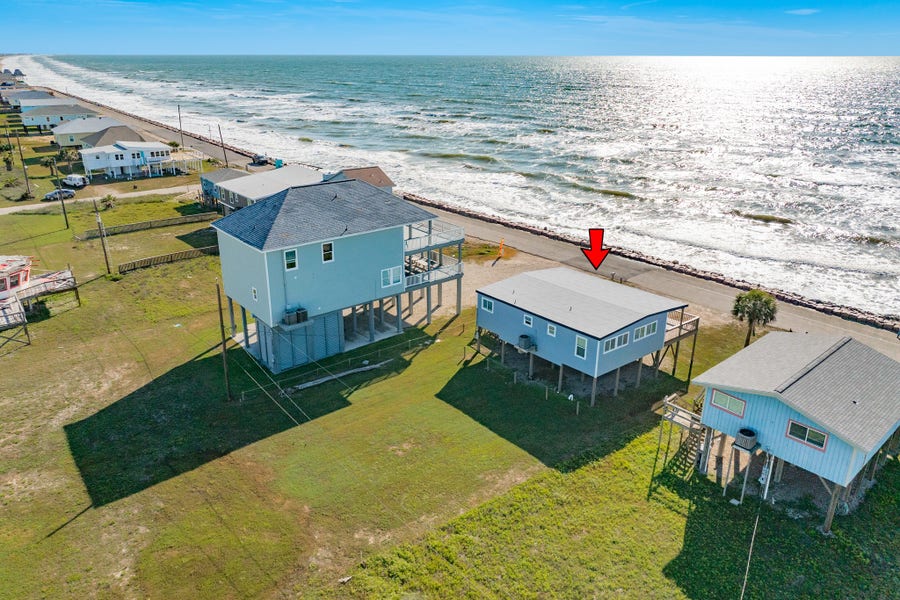 Property photo for 722 Beach Drive, Surfside Beach, TX