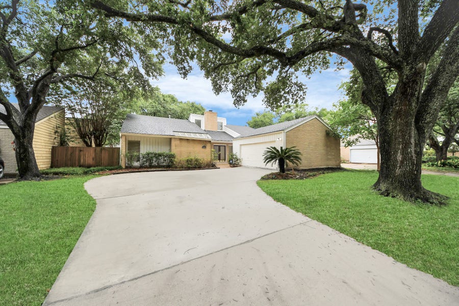Property photo for 11415 Ella Lee Lane, Houston, TX