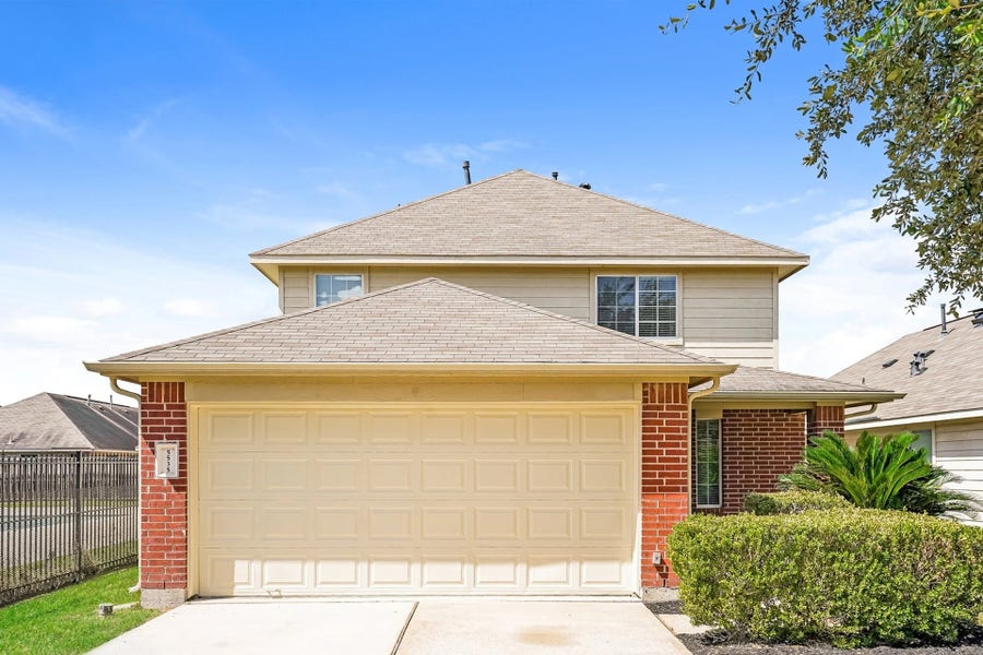 Property photo for 5535 Plantation Forest Drive, Katy, TX