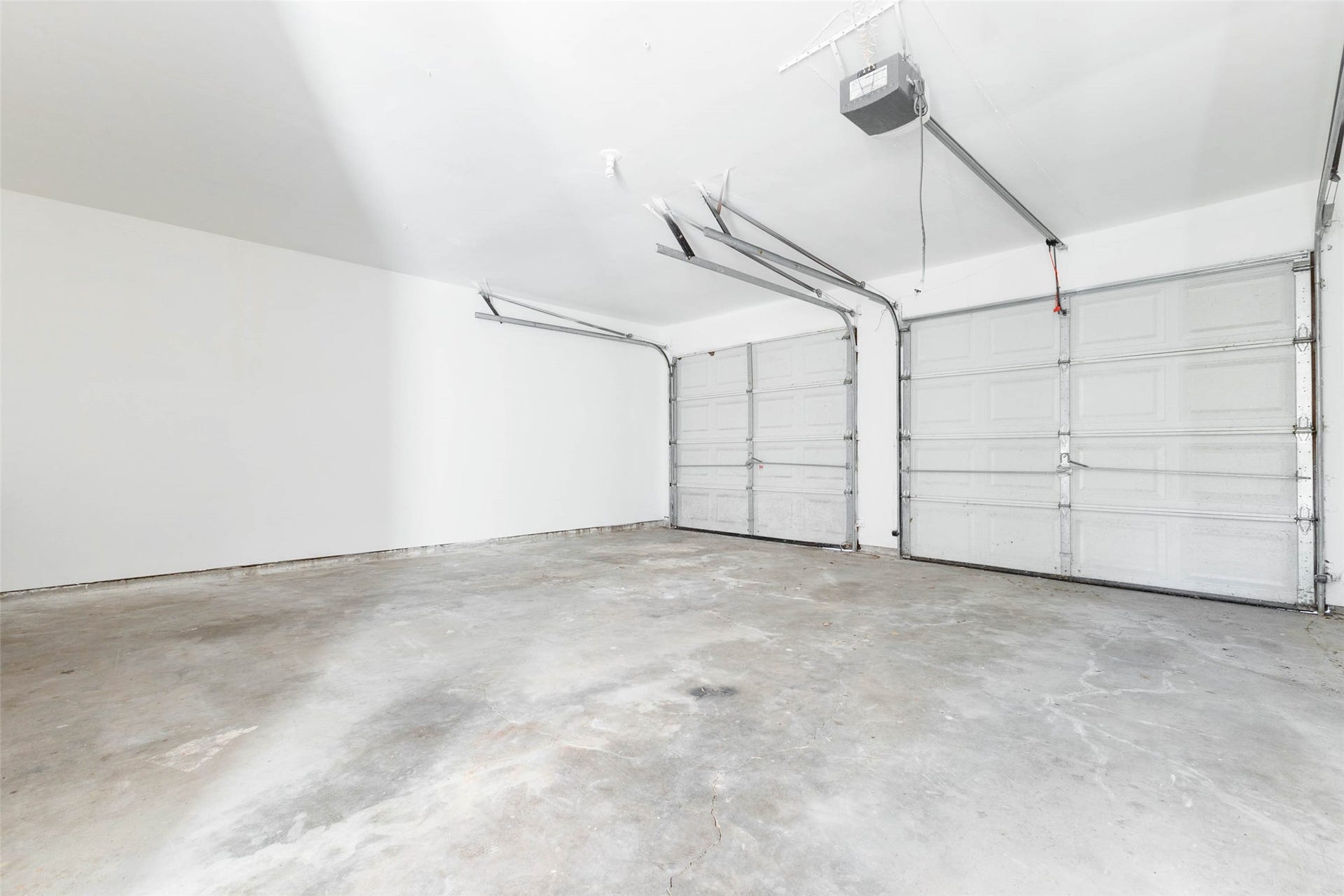 5315 Creekbend Drive, Houston, TX 77096 5315 Creekbend Drive, Houston, TX 77096