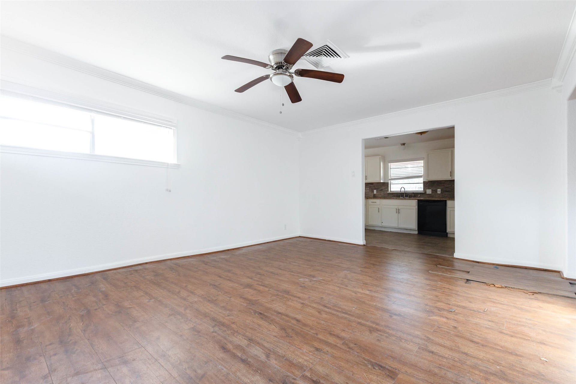 5315 Creekbend Drive, Houston, TX 77096 5315 Creekbend Drive, Houston, TX 77096