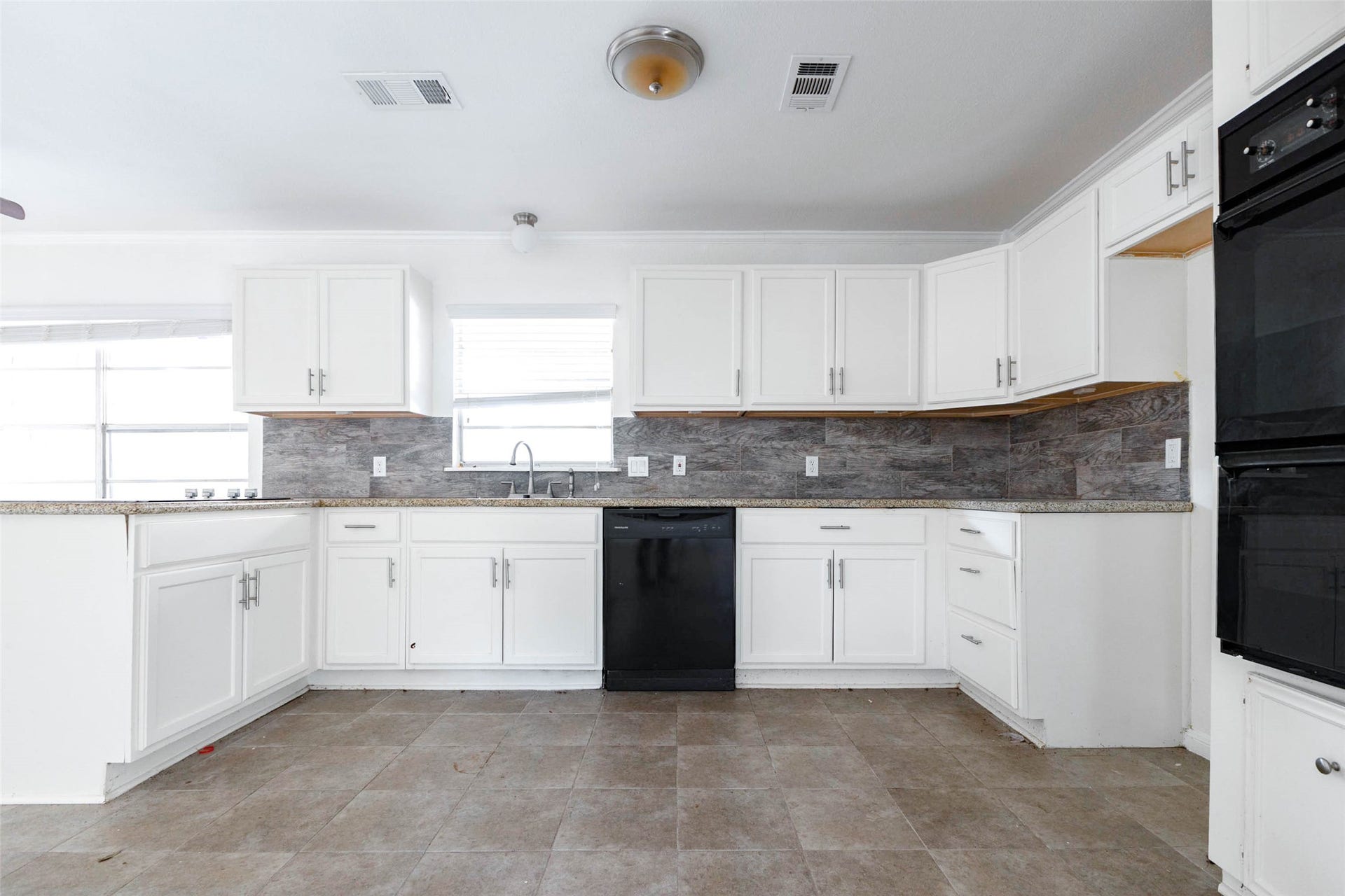 5315 Creekbend Drive, Houston, TX 77096 5315 Creekbend Drive, Houston, TX 77096