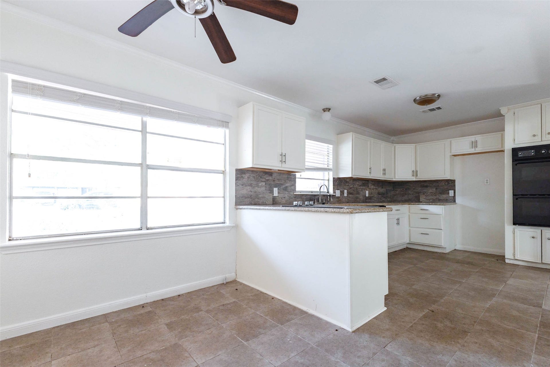 5315 Creekbend Drive, Houston, TX 77096 5315 Creekbend Drive, Houston, TX 77096