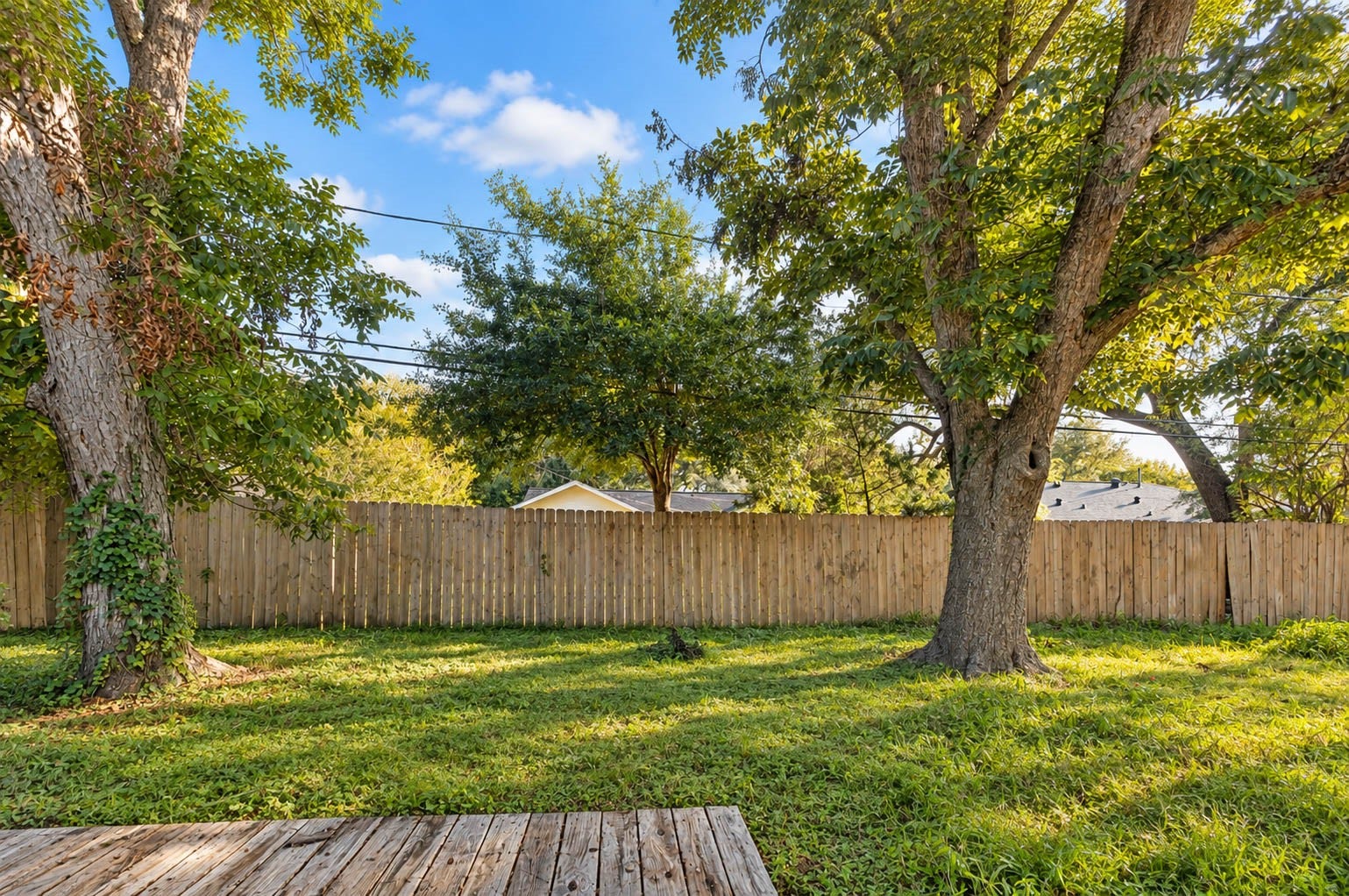 5315 Creekbend Drive, Houston, TX 77096 5315 Creekbend Drive, Houston, TX 77096