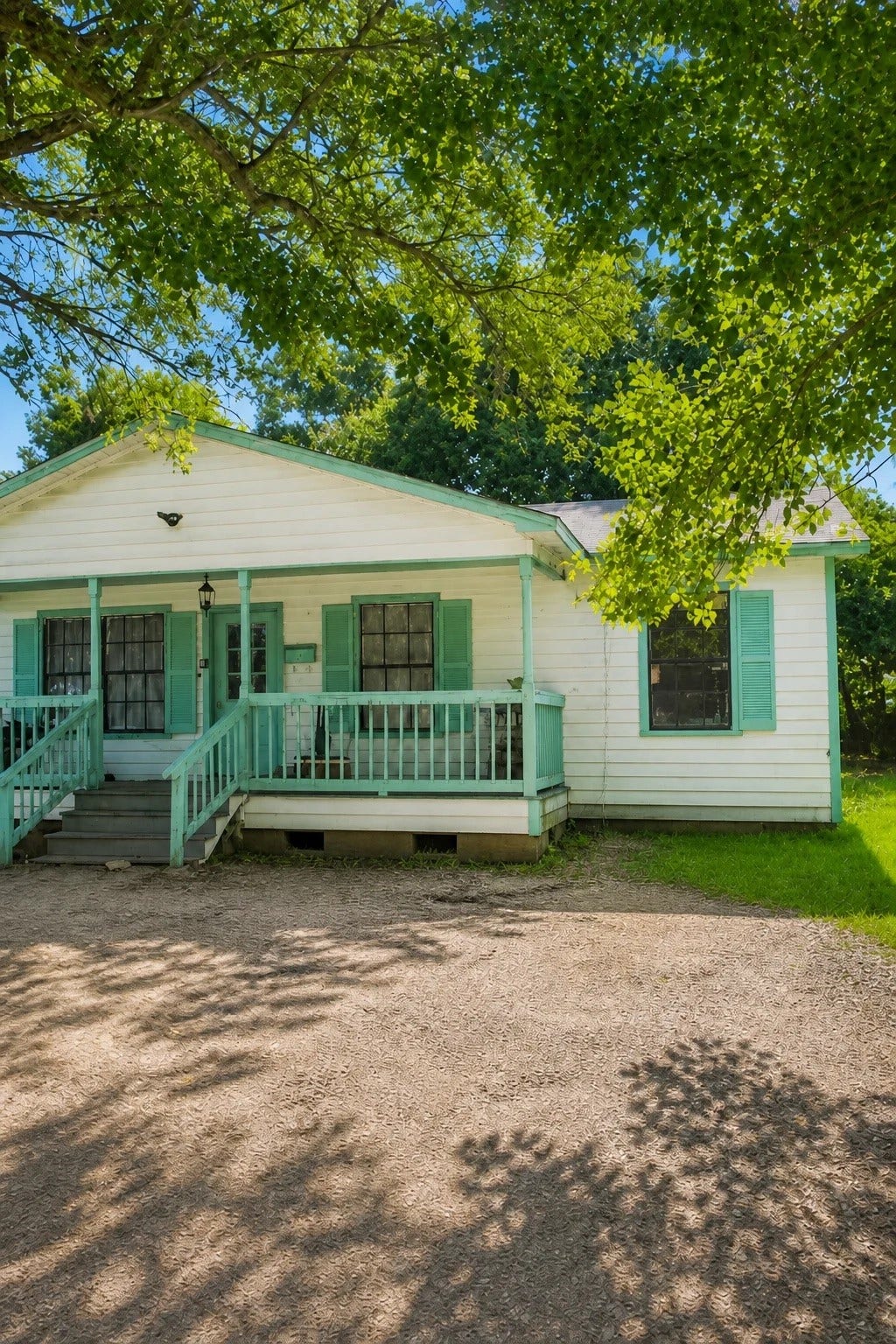 1914 Howell Avenue, La Marque, TX 77568 Front Exterior