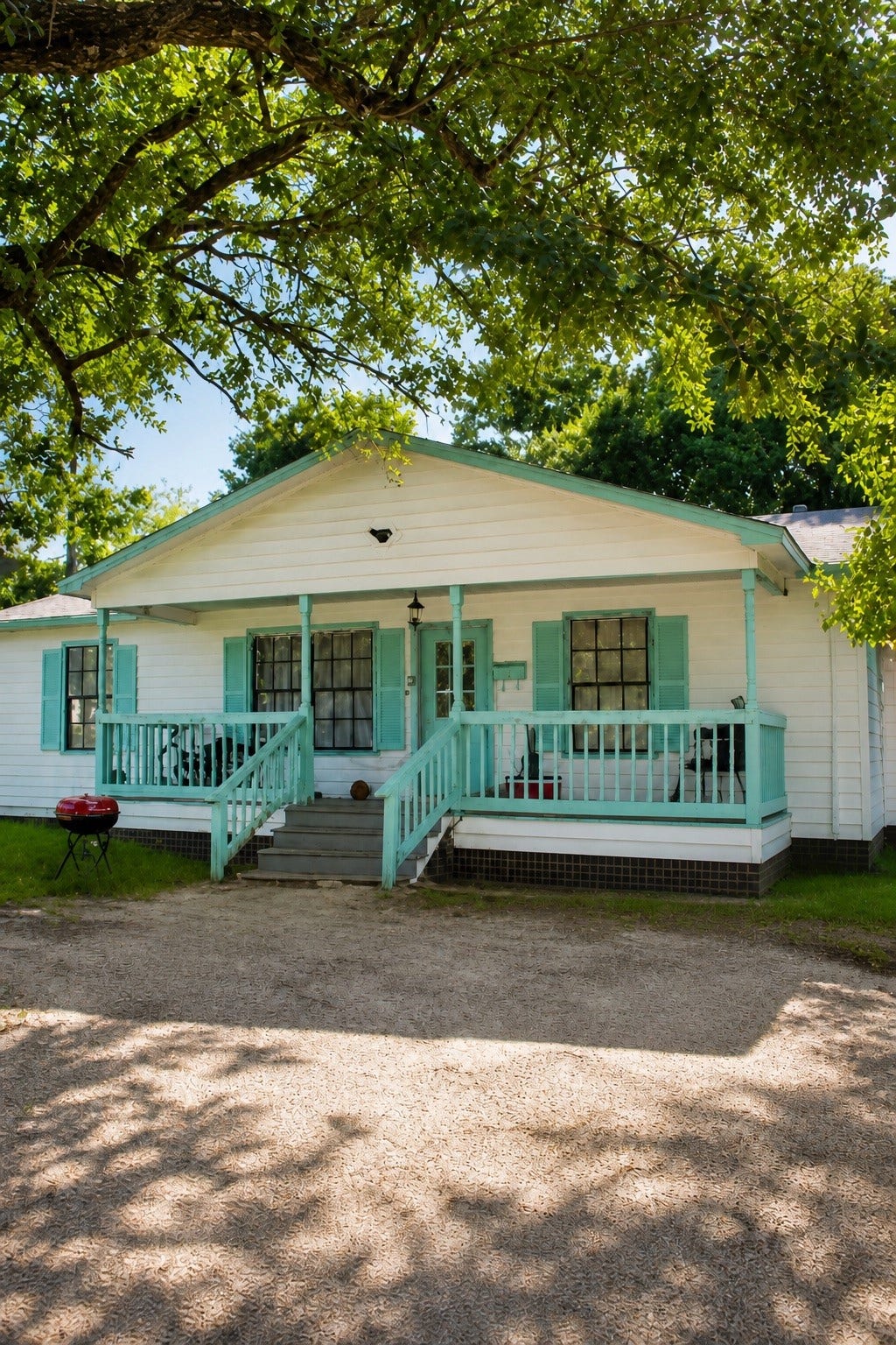 1914 Howell Avenue, La Marque, TX 77568 Front Exterior