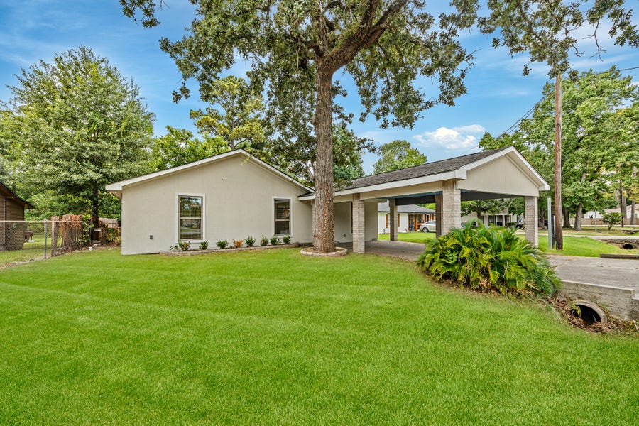 Property photo for 5518 Bretshire Drive, Houston, TX