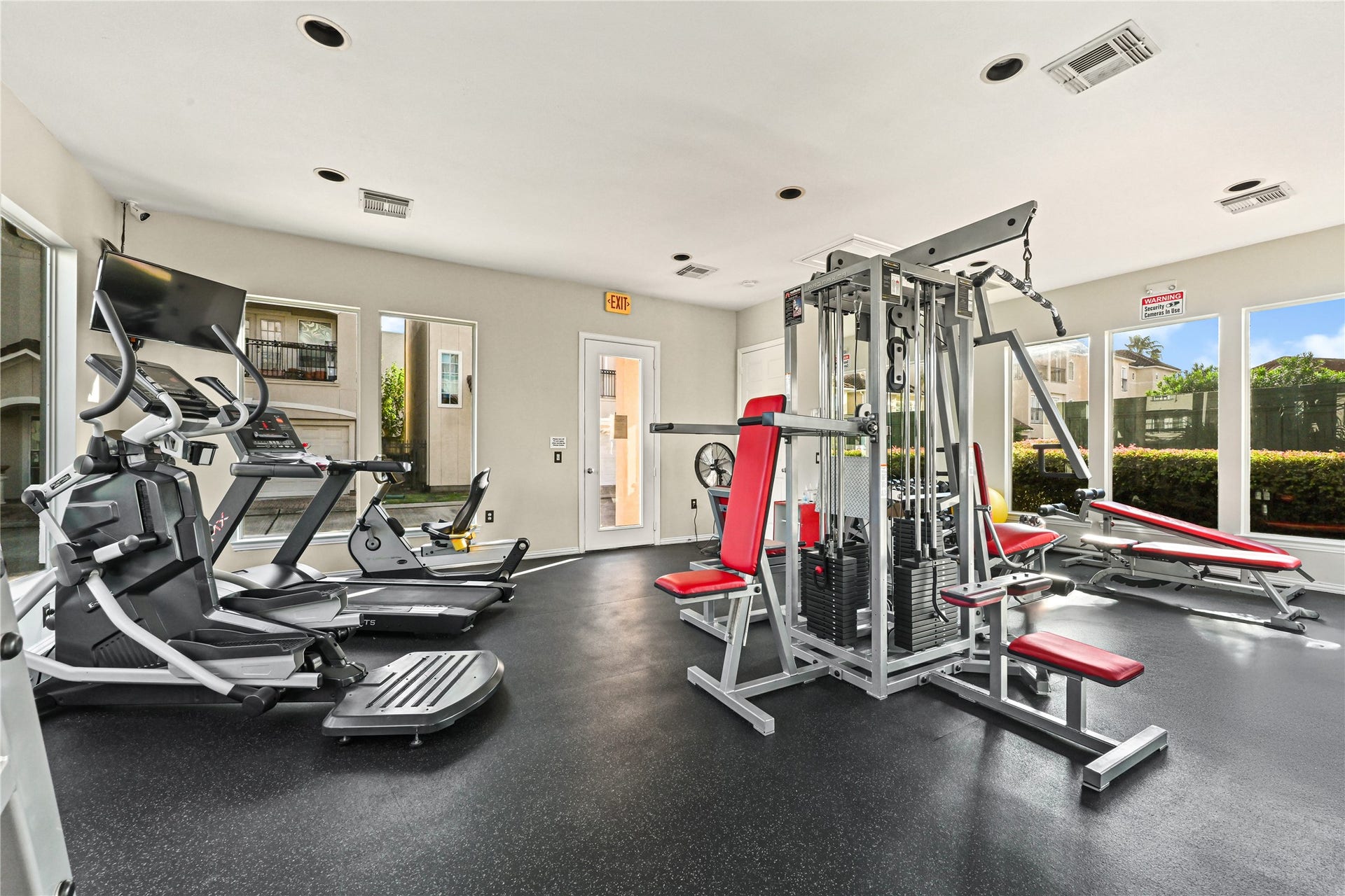 7130 Windwater Parkway N, Houston, TX 77036 Fitness center
