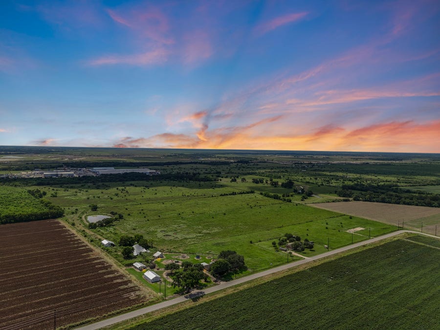 Property photo for 9919 Bohacek Road, Beasley, TX