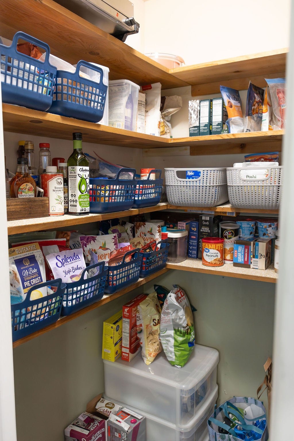 1314 Laurel Street, La Marque, TX 77568 Take a look at the spacious walk-in pantry! With plenty of room for all your pantry essentials and additional kitchen storage, you'll have the space to stay organized while keeping everything conveniently within reach.