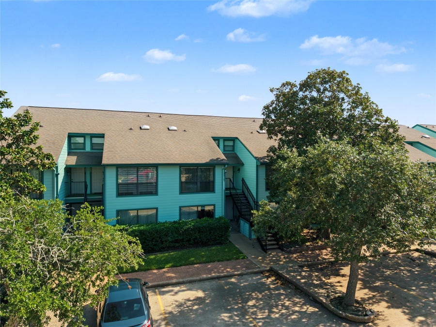 Property photo for 7041 Kingston Cove Lane, #143, Willis, TX