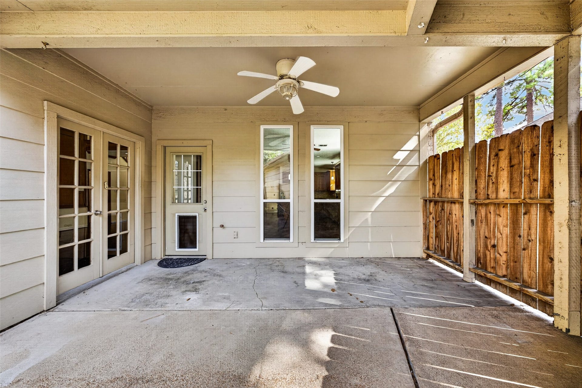 6206 Willow Pine Drive, Spring, TX 77379 Another angle of the covered back patio.