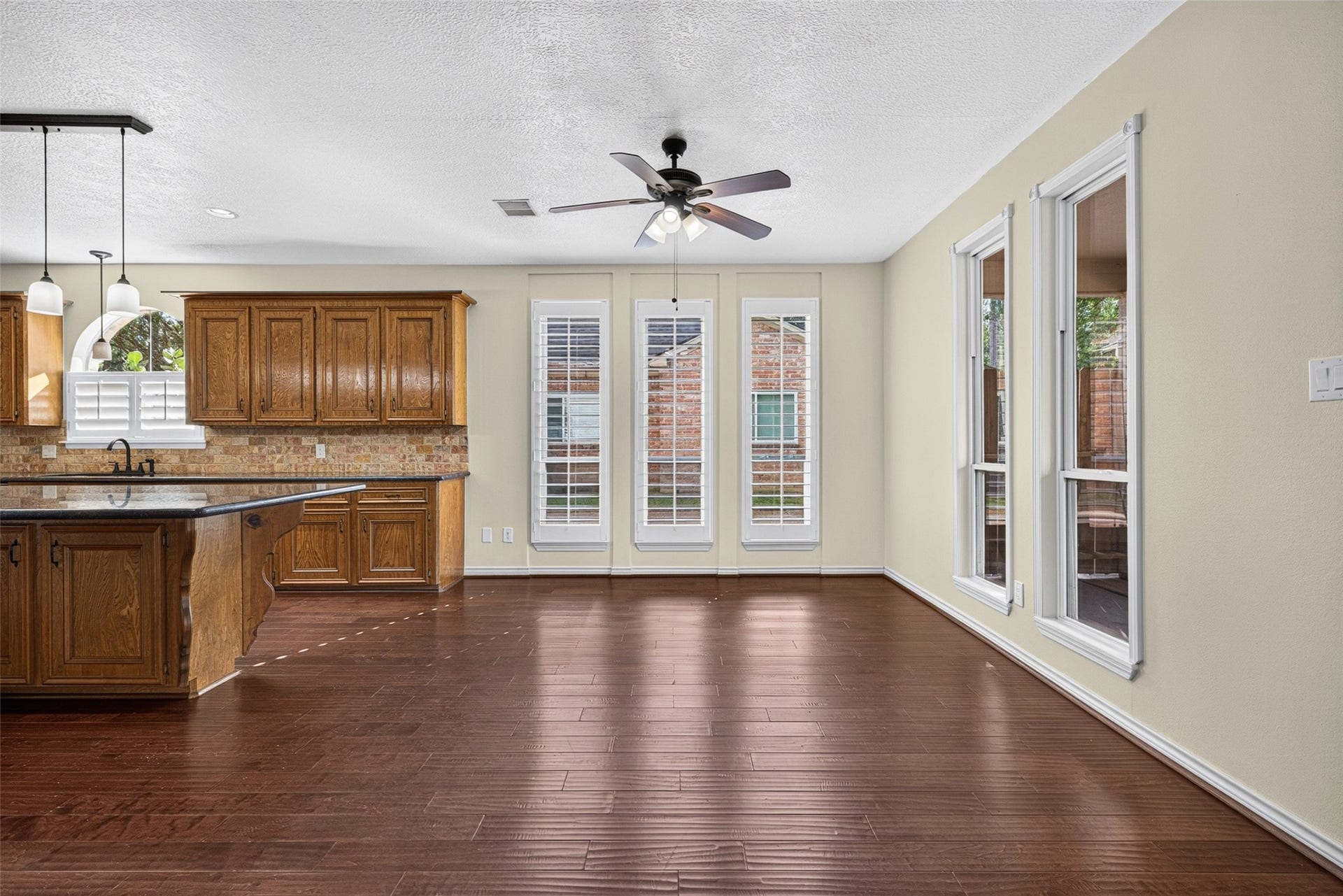 6206 Willow Pine Drive, Spring, TX 77379 There is a generous breakfast room that connects the living room and the kitchen.