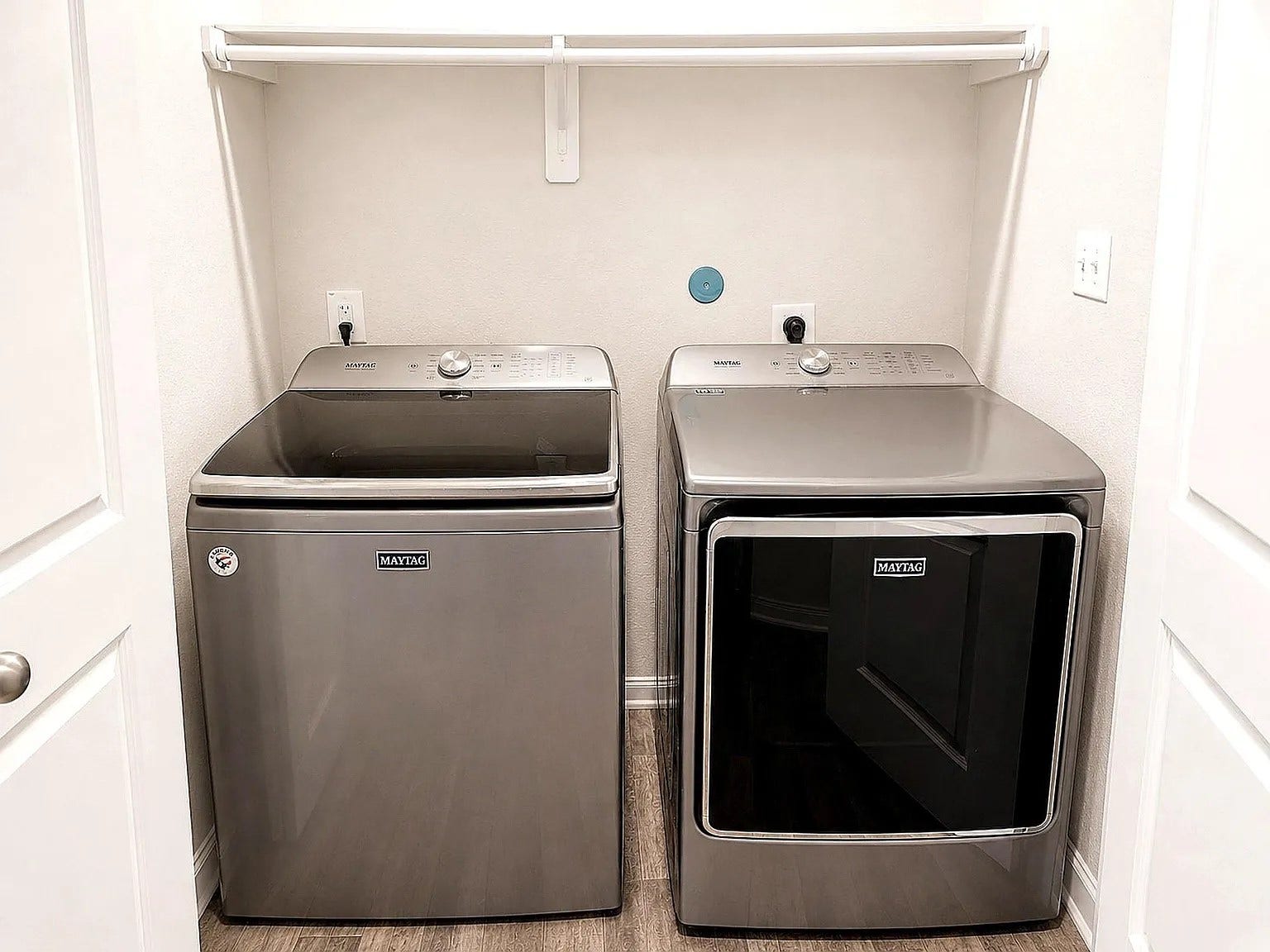 full size washer/dryer included