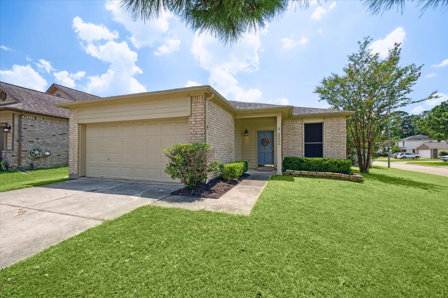 Property photo for 22035 Holly Branch Drive, Tomball, TX